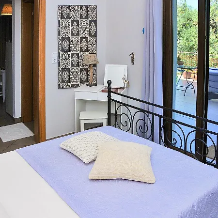 Daire Athanasia's Prínos